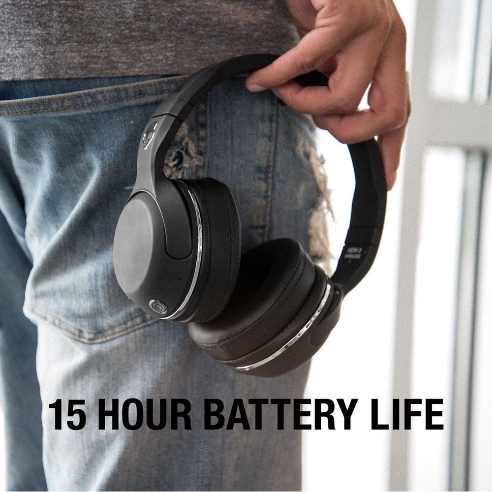 Skullcandy Over-Ear Black Headphones - Sleek Urban Design - Picture 3 of 13
